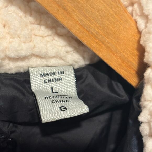 Levi's High Shine Black Zip Front Puffer Jacket - size Large - Picture 9 of 9